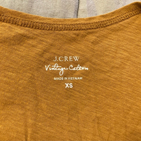 J. Crew Women's Vintage Cotton Tee - Picture 3 of 3
